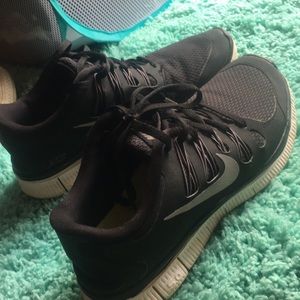 NIKE FREE 5.0